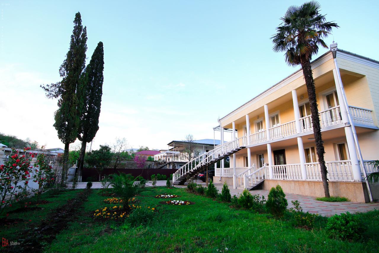 Green Garden Guest House Tsqaltubo Exterior photo